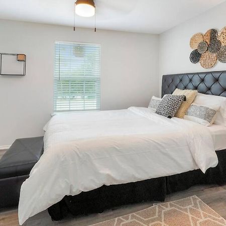 Cozy Two Bedroom Home Minutes From Downtown! Houston Exterior photo